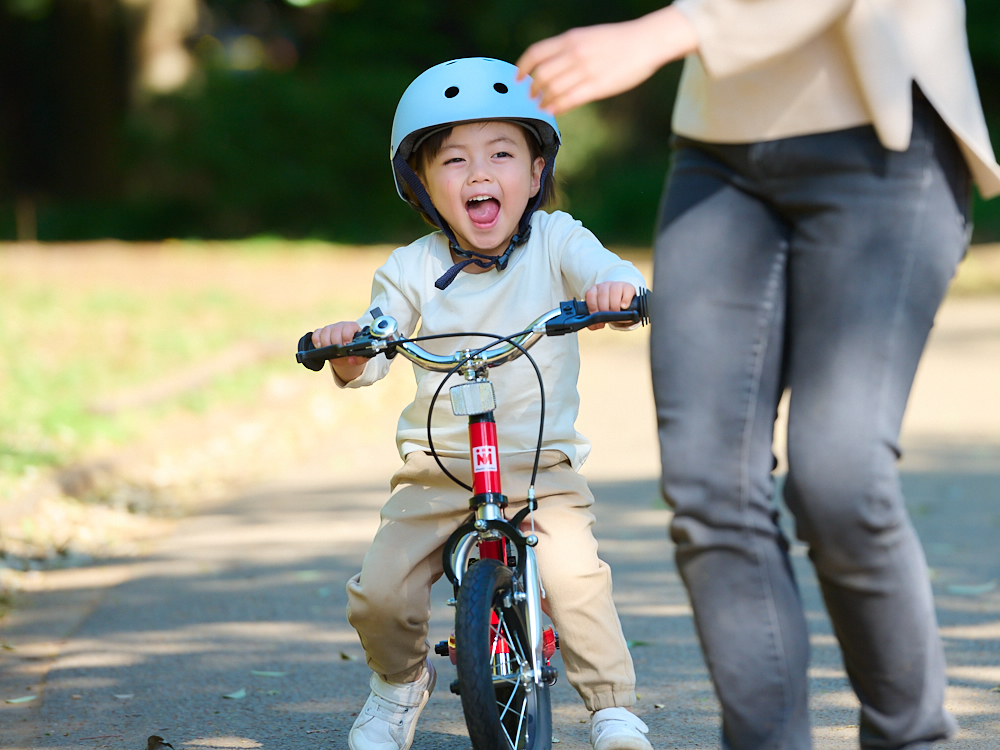 目が離せないお子さまに安心安全なキックバイク｜へんしんバイク